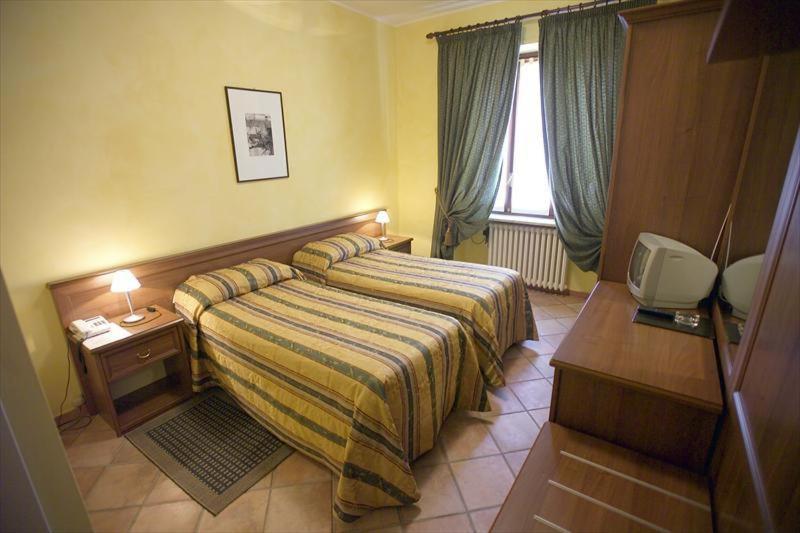 Albergo Badellino Bra Dış mekan fotoğraf