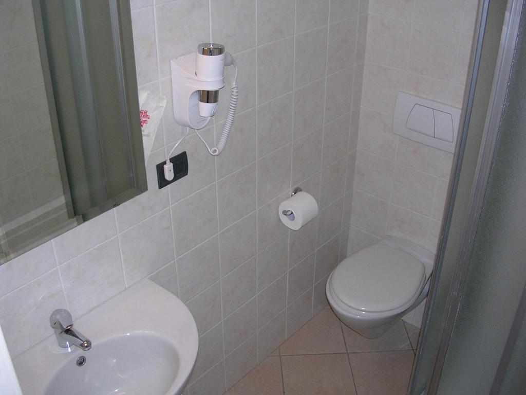 Albergo Badellino Bra Oda fotoğraf